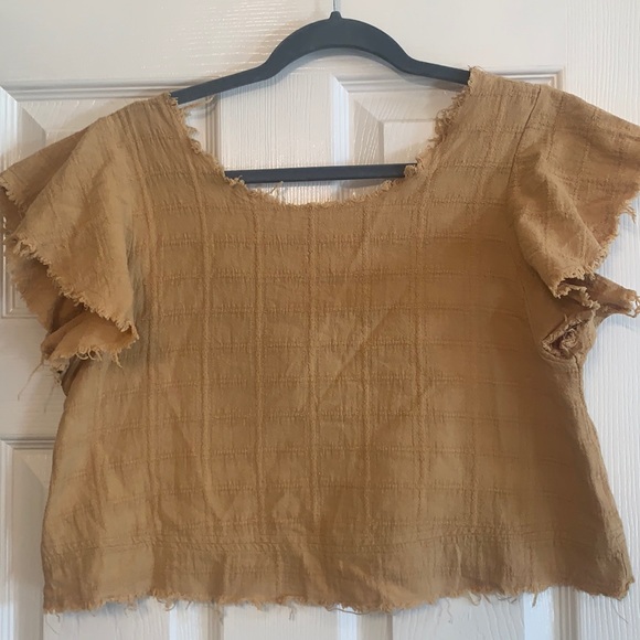 Tops - Loveriche boutique crop shirt